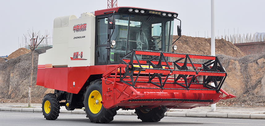 AG庄闲 新疆4LZ-8 自走式大豆收获机